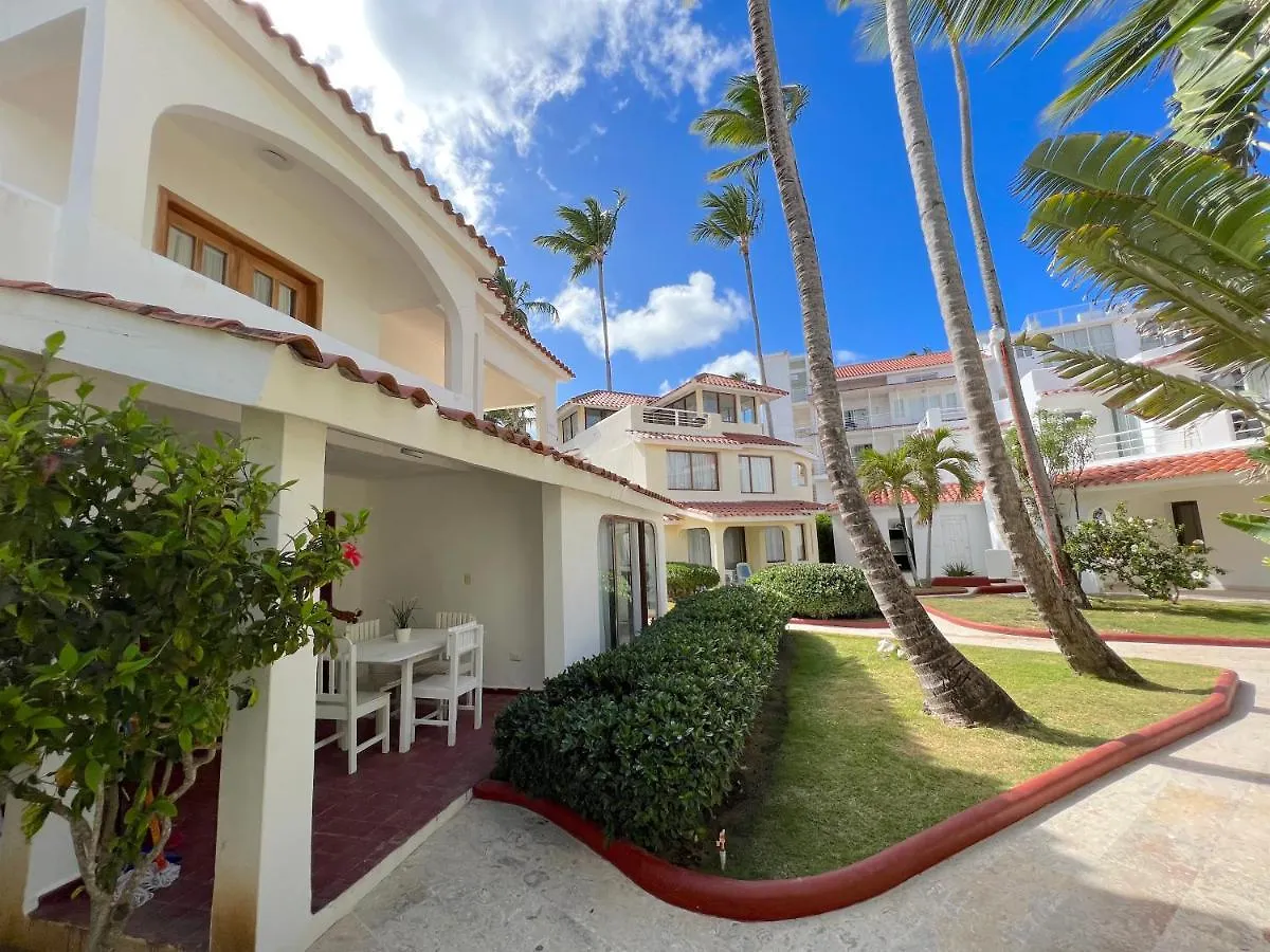 Los Corales Villas And Suites - Beach Club, Spa, Restaurants מלון פונטה קאנה