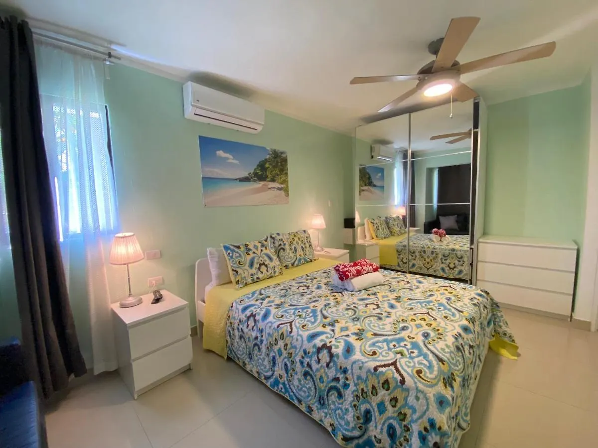 מלון Los Corales Villas And Suites - Beach Club, Spa, Restaurants