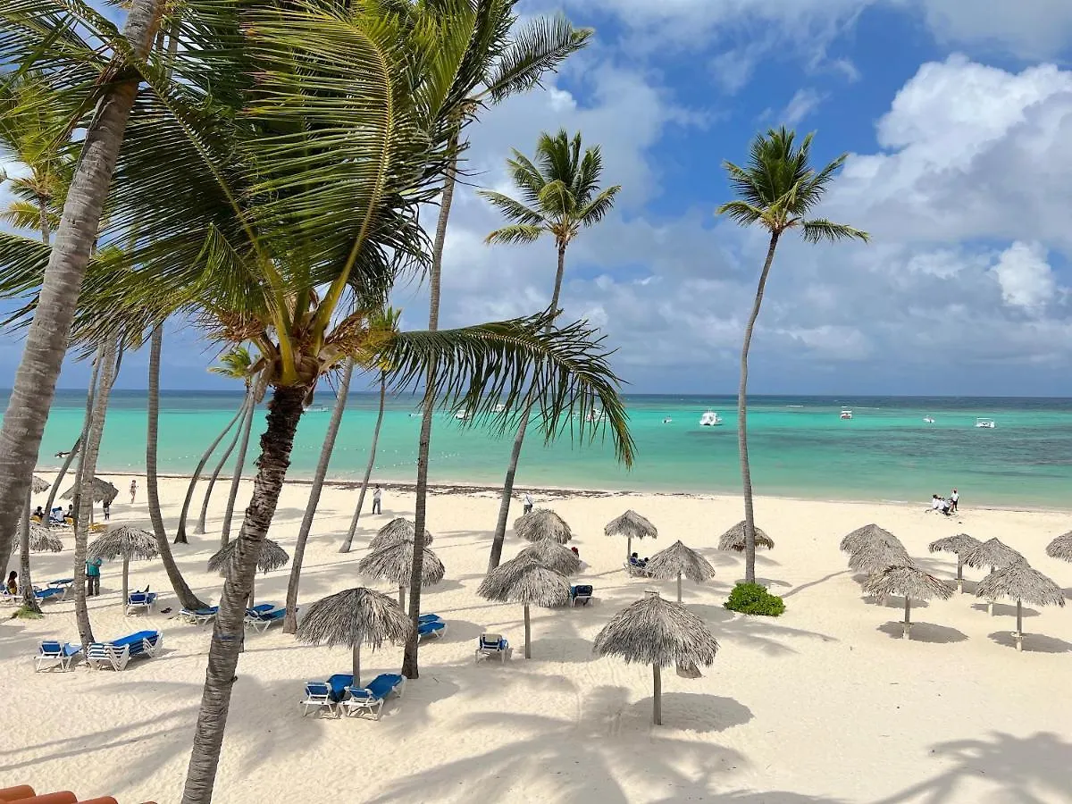 מלון Los Corales Villas And Suites - Beach Club, Spa, Restaurants
